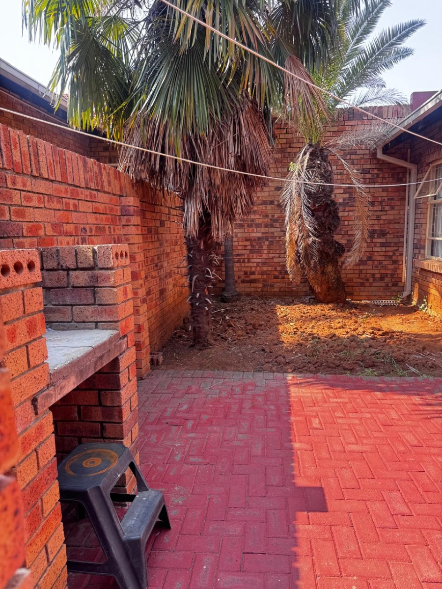 2 Bedroom Property for Sale in Navalsig Free State